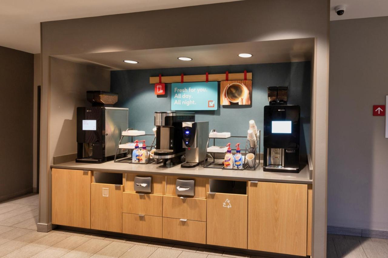 Avid Hotels - Denver Airport Area By Ihg Εξωτερικό φωτογραφία
